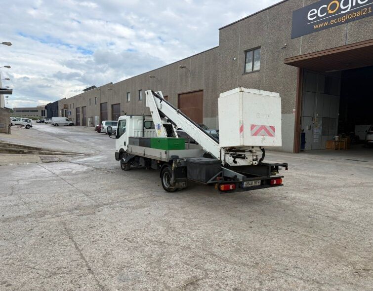 NISSAN  CABSTAR NT400 CESTA ELEVADORA 